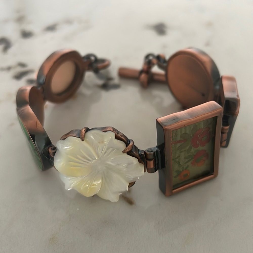 Kenneth Cole rose gold colored tile/flower vintage toggle bracelet